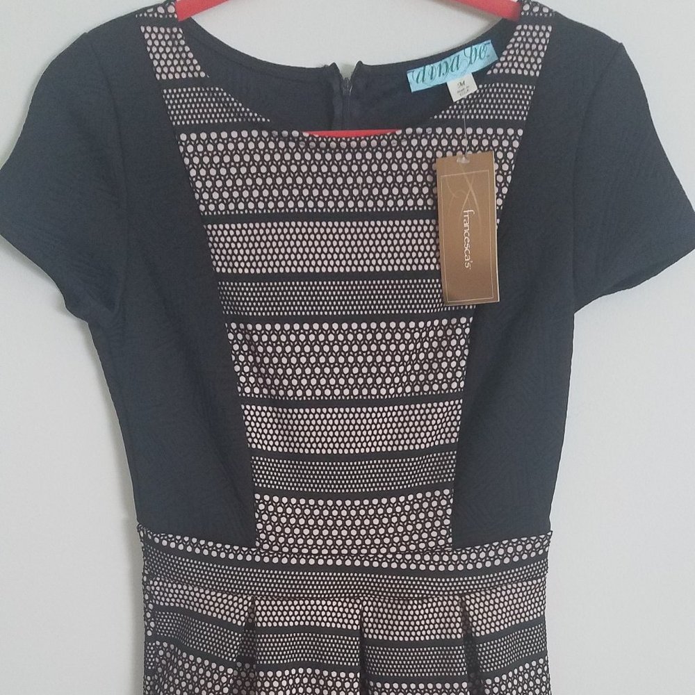 Dina Joe Knit Dress Sz M Cap Sleeves Pleated